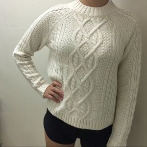 NWOT Abercrombie White Cable Knit Sweater Sz S